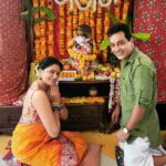 Kavita Kaushik Instagram - Ganpati Bappa Morya ❤🙏 New energy , New light , New beginings , New journeys and New adventures 😇 @justronnit You are amazing #blessed #Gratitude