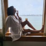 Kavita Kaushik Instagram - No matter the stress/pollution and nonsense the world throws around which we can't help , but I can make sure none of that can pass through the protection , nutrition and healing from the purest and richest Ayurvedic Nature's juices that guard & repair my Hair, skin and senses ! Get yours soon too, Check out our website : Aparnaauntys.com Watsapp 9820378775 to chat with team