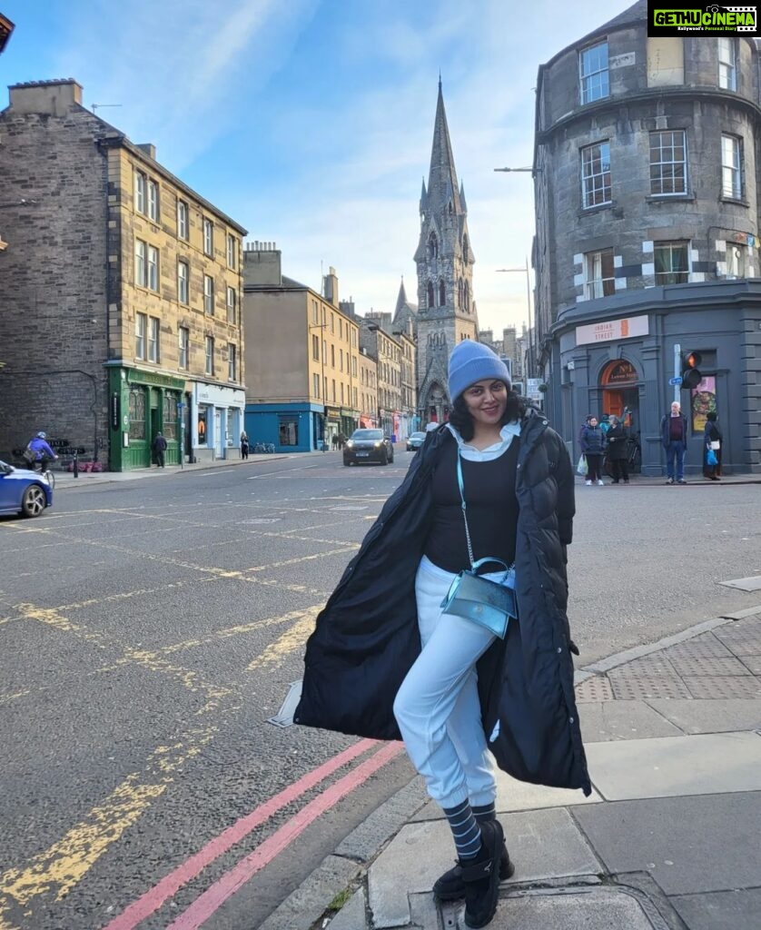 Kavita Kaushik Instagram - Somewhere in an English town between Alpacas and Scones 🦙🧁😇 #edinburgh #scottishhighlands #edinburghcity #britain #gorgeous #english #architecture #food #people #yogaeverywhere #yogaposes Scotland, United Kingdom
