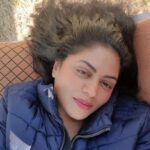 Kavita Kaushik Instagram - Post birthday blues 💙 Make up- Nahi lagaya puraane lip balm ke alaawa Hair- Apne brand ka Hair Nectar best hai Outfit- Hubby's jacket 📸- Apna haath jagannath