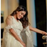 Keerthi shanthanu Instagram – White gold glam❕✨

Designer : @bandananarulaofficial 
Photography Team: @sat_narain @the.portrait.culture 
@shotsbyuv @srivathsan_vijayaraghavan 
@talesbyashif 
Hairdo : @chisellecrew