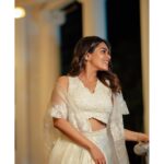 Keerthi shanthanu Instagram – White gold glam❕✨

Designer : @bandananarulaofficial 
Photography Team: @sat_narain @the.portrait.culture 
@shotsbyuv @srivathsan_vijayaraghavan 
@talesbyashif 
Hairdo : @chisellecrew