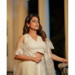 Keerthi shanthanu Instagram – White gold glam❕✨

Designer : @bandananarulaofficial 
Photography Team: @sat_narain @the.portrait.culture 
@shotsbyuv @srivathsan_vijayaraghavan 
@talesbyashif 
Hairdo : @chisellecrew