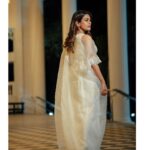 Keerthi shanthanu Instagram – White gold glam❕✨

Designer : @bandananarulaofficial 
Photography Team: @sat_narain @the.portrait.culture 
@shotsbyuv @srivathsan_vijayaraghavan 
@talesbyashif 
Hairdo : @chisellecrew