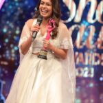 Keerthi shanthanu Instagram – 🤍💗
Happiness that flows naturally while being honoured with an award 🩷 
#Televisionbeautyofthedecade 
Thank you @she_awards @she_india & team 🩷
Received from @actress_ramyapandian @samyuktha_shan 🩷
Beautiful outfit by my fav @bandananarulaofficial 🤍
Photography Team: @sat_narain @the.portrait.culture 
@shotsbyuv @srivathsan_vijayaraghavan 
@talesbyashif 
Hairdo : @chisellecrew @chisellemakeupandhair 🤍