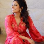 Keerthi shanthanu Instagram – Poongatrey…🌹

Outfit : @musky_wardrobe 
Makeup & hairdo : @steffhymerwin 
Shot by @sruthi.jayabal

#girlsquad