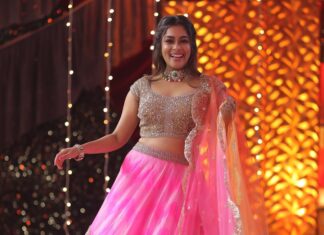Keerthi shanthanu Instagram - 💖 Jewellery @jcsjewelcreations 💖 Ready for #Superjodi on @zeetamizh every sunday 6.30pm ✨ Do watch & give ur feedback ! #pink #candypink