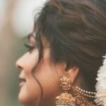 Keerthi shanthanu Instagram - 🌸✨💜 Shot & edited by @rootzstudios Thankoo🥰 @studio149 @jcsjewelcreations @puii_c_ammy #jimikkiponnu #varisu #trendingreels