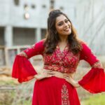 Keerthi shanthanu Instagram – Swirl it 💃🏻
Dolled up for #rudhran movie audio launch!
Outfit : @savinidii_official ❣️
Photography : @chandanramesh24