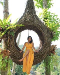 Keerthi shanthanu Instagram - Yellowloveeee💛All the way from Bali💛 This was a beautiful experience @gtholidays.in 💛 #baliswing #yellow #bleedyellow #yellowlove #csk #bali