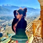 Khushi Dubey Instagram – This place has my hearttt♥️❄️🏔️
.
.
.
.
#khushidubey #khushians #love #beauty #manali #view #nature #snow #mountains #ecstasy #nature #lights #perfect #sunkissed #balcony #vivid #cold #winter #michaelkors #glares #mk Manali, Himachal Pradesh
