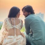 Khushi Dubey Instagram – My antidote to exertion…🧡😶‍🌫️

#nature #beauty #sunkissed #sun #evening #eveningvibes #scenic #yakki #zayshi #Aashiqana2OnHotstar #hotstar #couple #couplegoals #powercouple #chikki #yash #loveisintheair #comingsoon