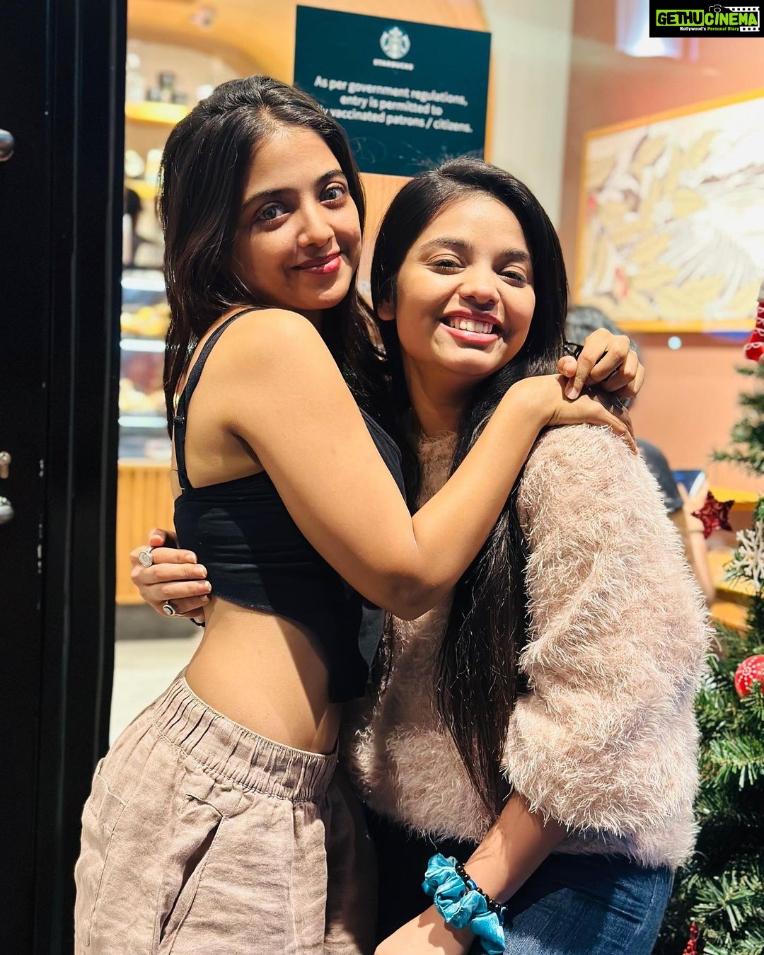 Khushi Dubey Instagram - Besides Chocolate, You are my Favourite πβ₯οΈπ My forever constant βΎοΈ Starbucks