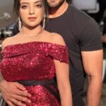 Khushi Dubey Instagram - The fourth season of love awaitsssss♥️ . . #khushidubey #yakki #chikki #yash #zaynibadkhan #zayshi #bachelorette #party #dance #senorita #couplegoals #aashiqana #season3 #hotstar