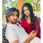 Khushi Dubey Instagram - Cheers to 1 year of…. Love… Passion… Mystery… Chemistry… Drama.. Action…. Murders… Hilarious moments… And of course Karma… Here’s to the beautiful saga…. #Aashiqana ♥️ And to the immense love for #yakki 😚♥️🫶 #khushidubey #zaynibadkhan #zayshi #yash #chikki #romance #thrill #drama #1year #love #hotstar #murderkemausammaipyaar
