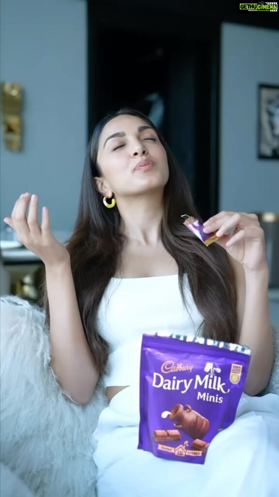 Kiara Advani Instagram - Super excited to see who I’m going to co-create India’s next Cadbury with. Will it be you? #Madbury #MadburyDuet #cadburydairymilk