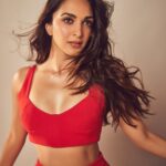 Kiara Advani Instagram - 🎅🏻