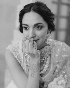 Kiara Advani Instagram - Eid Mubarak🤍 🌙