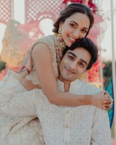 Kiara Advani Instagram - Happy Siblings Day @mishaaladvani ❤️