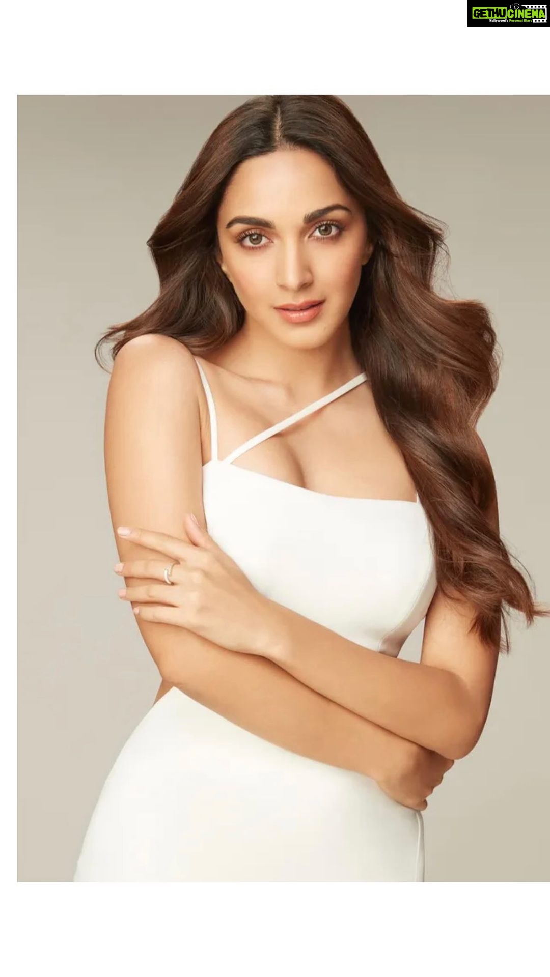 Kiara Advani Instagram - The season of love is on its way! This time around, make your Valentine’s memorable with my favourite - @kimirica.shop. Spread the warmth of your love and make hearts happy with Kimirica’s luxurious and pampering gift sets. They will make the perfect Valentine’s gifts for everyone close to your heart. I have picked my favourites to celebrate the season of love, now it’s your turn! #CelebrateYourLove #KimiricaValentineStore #Kimirica