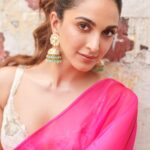 Kiara Advani Instagram - La Vie En Rose 💕 👗- @lakshmilehr @gaurvivdesai 💇‍♀️- @priyanka.s.borkar 💄- @savleenmanchanda 📸- @amaker7