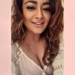 Kiran Rathod Instagram - When in doubt make a funny face 😁 . . . Justttttt . . . . .. . . . #picoftheday #ootd#instagood #instamood #travel #photography #beach #peace#love#happiness #smile #lovemyself #kiranrathod #kiranrathore#keirarathore