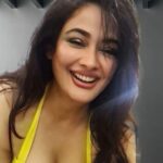 Kiran Rathod Instagram - Happy New Year Wishes 2023. Write the fresh 365 Pages of this 2023 with your best and may God Showers his unlimited blessings on you. #2023#newyear #newme Thalassa Greek Traverna Restaurant