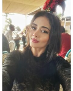 Kiran Rathod Instagram - “Keep it simple. 
Keep it honest.
 Keep it real.” 
😇
🥰
😋

#angel #beach #beautiful #beauty #beyou #christmas #cute #instagood #instamood #instapic #instadaily #sun #sand #travel #vacation #photooftheday #photography #photo #photos #looks #lookperfeito #lookoftheday #outdoor #outfits #outfitoftheday #happy #happiness #thank you #thankinggod