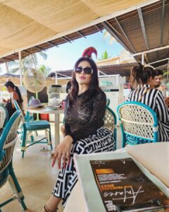Kiran Rathod Instagram - “Keep it simple. 
Keep it honest.
 Keep it real.” 
😇
🥰
😋

#angel #beach #beautiful #beauty #beyou #christmas #cute #instagood #instamood #instapic #instadaily #sun #sand #travel #vacation #photooftheday #photography #photo #photos #looks #lookperfeito #lookoftheday #outdoor #outfits #outfitoftheday #happy #happiness #thank you #thankinggod