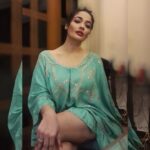 Kiran Rathod Instagram - “She is the most beautiful pattern of beauty on the fabric of love” ... . #lookoftheday #picoftheday #photooftheday #instagood #instalike #instamood #travel #photography #beauty #life #beautiful #love #peace #happiness #prettygirl #goa