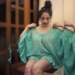 Kiran Rathod Instagram - “She is the most beautiful pattern of beauty on the fabric of love” ... . #lookoftheday #picoftheday #photooftheday #instagood #instalike #instamood #travel #photography #beauty #life #beautiful #love #peace #happiness #prettygirl #goa