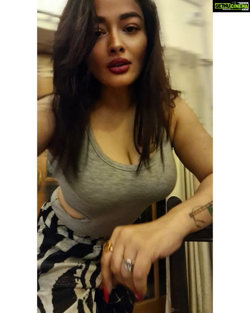 Kiran Rathod Instagram - Let the eyes do the talking 👄 🤩 . . . . . . . . . . . #Instagram #instalike #instagood #instamood #life #beautiful IN YOUR EYES
