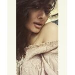 Kiran Rathod Instagram – The only way love can last a lifetime is if it’s unconditional. 

#loveisdog #myworld #barfi #angel #chumchum #💞