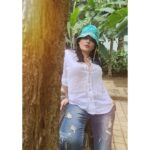 Kiran Rathod Instagram - You want to know who I'm in love with? Read the first word again 😛😋 💗 . . . . . . . . . . . . . #instagood #insta #instaphoto #instalove #instareels #photooftheday #photo #pic #picture #lookoftheday #look #style #peace #happy #happiness #glory #goodquotes #Friday #weekend #vibes #fridayvibes #weekendvibes #queen #Beach #beauty #beautiful #blessed