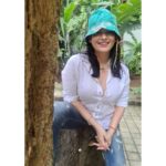 Kiran Rathod Instagram - You want to know who I'm in love with? Read the first word again 😛😋 💗 . . . . . . . . . . . . . #instagood #insta #instaphoto #instalove #instareels #photooftheday #photo #pic #picture #lookoftheday #look #style #peace #happy #happiness #glory #goodquotes #Friday #weekend #vibes #fridayvibes #weekendvibes #queen #Beach #beauty #beautiful #blessed