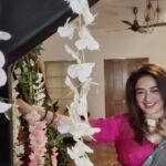 Kiran Rathod Instagram - Perfect song for the video ... #huzooriskadarbhinaitrake #instareels #saree #sareelove #lookoftheday #picoftheday #style #fashion #travel #photography #photooftheday #indianwedding #happiness #foryou #raputana