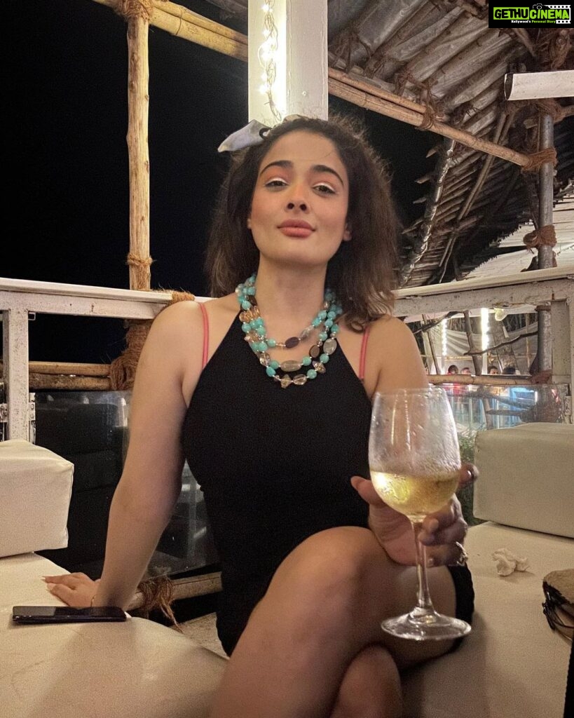 Kiran Rathod Instagram - The Monday night #instagood #instadaily #instamood #kiranrathod #keirarathore Thalassa Greek Traverna Restaurant
