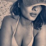 Kiran Rathod Instagram - Post beach tan #bikini #goa #beach #sun #sand #sea #beachvibes #happuly #happiness #peace #sky #travel #photography #kiranrathod #kiran #bikinigirl #keirarathore #kiki Goa, India