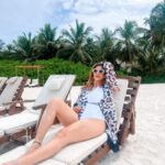 Kishwer Merchant Instagram – Good Times & Tan Lines ♾

Swimsuit @hottcurves.beachwear