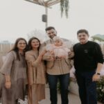 Kratika Sengar Instagram - A memorable evening with Family & Friends, thank you for making it so special..❣️ Decor by @lavenderskies.inc Photography by @epicstories.in Thank you @soapboxprelations #harharmahadevॐ #memoriesforlife
