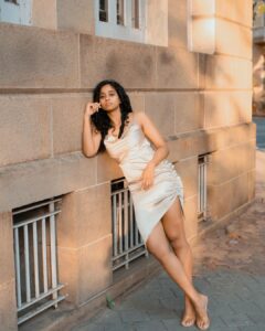 Krisha Kurup Instagram - A Champagne not in Champagne ।

.
.
#shenanigans #potraitsbyharnish #morningdew #city