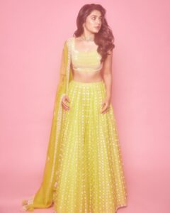 Krithi Shetty Instagram - #dreamy #vibes 🌼⭐️ 
Also I hope you are doing well…and are having a nice day 😊 take care 💛 
•

Outfit @madsamtinzin 
Jewellery @amrapalijewels 
Styling @archamehta 
Team @poorvjainn @ira_bindal 
H & M @krishnakami @makeupbysalonij