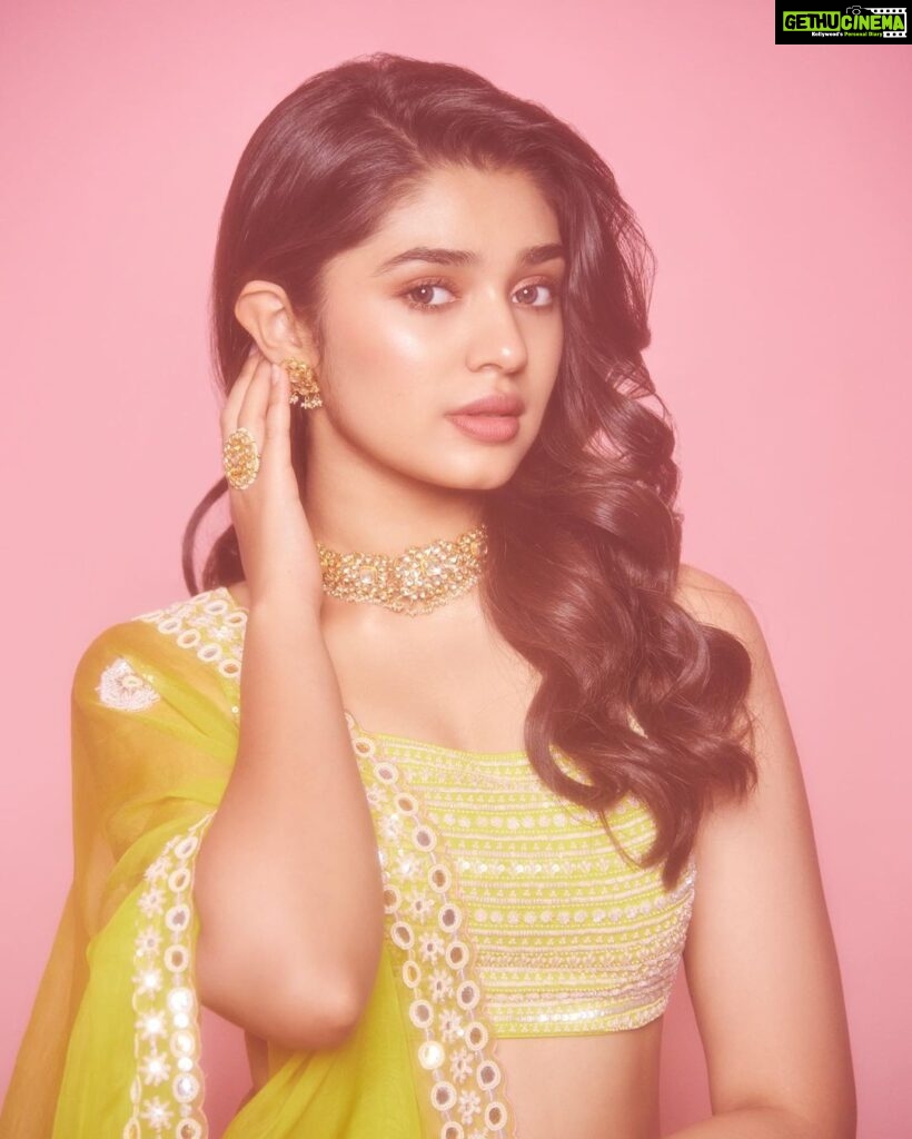 Krithi Shetty Instagram - #dreamy #vibes 🌼⭐️ Also I hope you are doing well…and are having a nice day 😊 take care 💛 • Outfit @madsamtinzin Jewellery @amrapalijewels Styling @archamehta Team @poorvjainn @ira_bindal H & M @krishnakami @makeupbysalonij