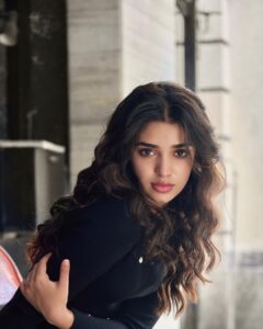 Krithi Shetty Instagram - The little black dress never goes out of style 🖤
#style #black #swag 
📸 @prabal