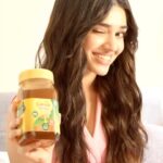 Krithi Shetty Instagram – Do you want to experience Kashmir in a hectic morning or middle of day, here’s my heck for it – 

Try new Saffola Honey Gold

 – made with Kashmir Honey and see the magic. The taste of honey feels like heaven.

– It’s 100% pure and has no sugar adulteration.

Also get additional Rs.50 off on using below code while buying your Saffola Honey Gold on Amazon.

Code – ‘SAFFOLAHONEY’ 

*Applicable for the first 2000 consumers on selected pin codes.

Link
https://amzn.eu/d/4i4MBbP

#SaffolaHoneyGold
#madewithKashmirHoney 
#100%pure
#tastelikeheaven
#Kashmirexperience
#Saffola.foodie
#paidpartnership