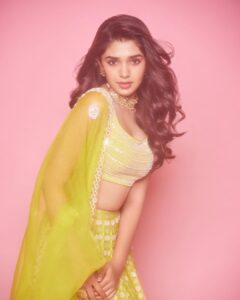 Krithi Shetty Instagram - #dreamy #vibes 🌼⭐️ 
Also I hope you are doing well…and are having a nice day 😊 take care 💛 
•

Outfit @madsamtinzin 
Jewellery @amrapalijewels 
Styling @archamehta 
Team @poorvjainn @ira_bindal 
H & M @krishnakami @makeupbysalonij
