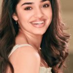 Krithi Shetty Instagram - Recently I came across the concept of Body Fat %. Even a person who looks slim can have high fat%. One of the most important ways to reduce it is to eat clean, have right amount of protein & exercise regularly in order to have a #healthybody 🤍 Started my 2023 with #OZiva90daysfitnessChallenge. No complicated stuff, just 2 simple things for my fitness. 1. Daily Running for at least 30 mins to keep me strong & energetic 2. My daily morning intake of OZiva Protein & Herbs to improve my metabolism & work on reducing my body fat%. Even if I miss exercising, I don’t miss my daily morning OZiva drink! Loving the new routine so far! I feel so fit & happy. Join me in this challenge. It’s fabulous. #OZiva90DaysFitnessChallenge #OZivaHealthyResolutions #fitnessmotivation #ad