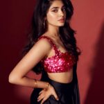 Krithi Shetty Instagram - Plant smiles…grow laughter and harvest love 🥰❤️ #sendinglove #staystrong #stayblessed • • • Styled by @jukalker Styling team @pratimajukalker Outfit : @431_88 Good hoops & Bangles @lovelate20s Makeup @pinkylohar Hair @kamaldeepss Photographer: @ishan.n.giri Asst: @louis_prashanth Retoucher: @enhancingmoments