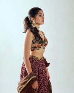 Krithi Shetty Instagram - A fresh start isn’t a new place…..it’s a new mindset 🌸 #believeinyourself 
•
•
•
Styled by @jukalker
Styling team @pratimajukalker 
Outfit : @aisharaoofficial @quirkbrandconsulting
Jewellery :
@mortantra @spiffypublicrelations
Makeup @pinkylohar 
Hair @kamaldeepss 
Photographer @ishan.n.giri
Asst @louis_prashanth
Retoucher @enhancingmoments