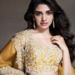 Krithi Shetty Instagram - Sending positive energy to all of you 🤗🤗🤗 #spreadpositivity • • • Styled by @tanishqmalhotraa Wearing @prishostore Bangle and ring @ajewelsbyanmol Earrings by @goldenwindow @ascend.rohank Assisted by @thestylethesaurus_ Makeup @sadhnasingh1 Hair @kamaldeepss Photographer @venurasuri